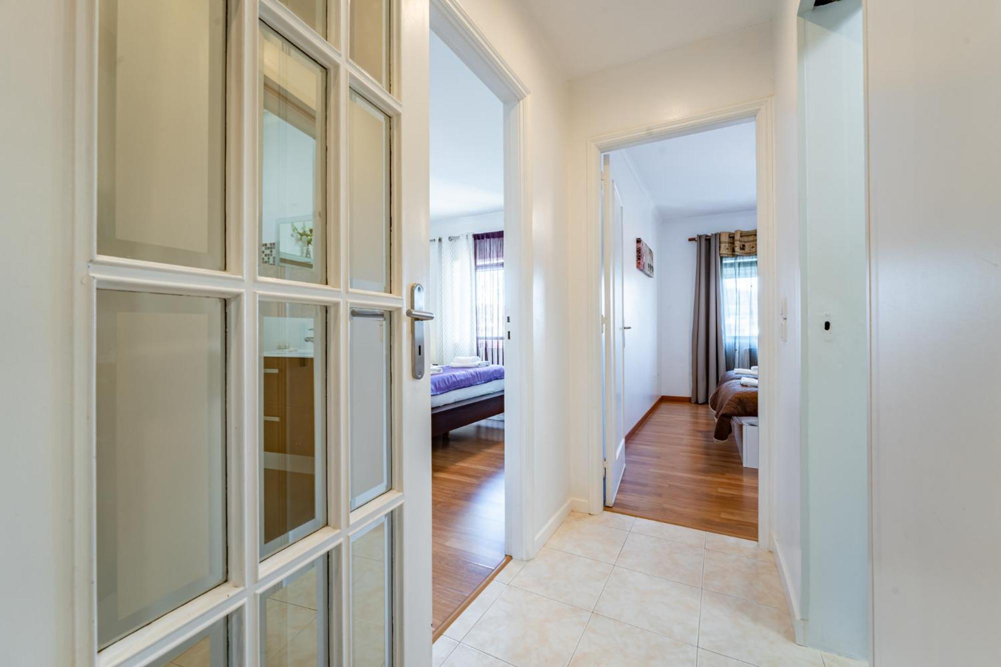Cozy And Quiet Spacious Flat Vila Nova de Gaia Kültér fotó